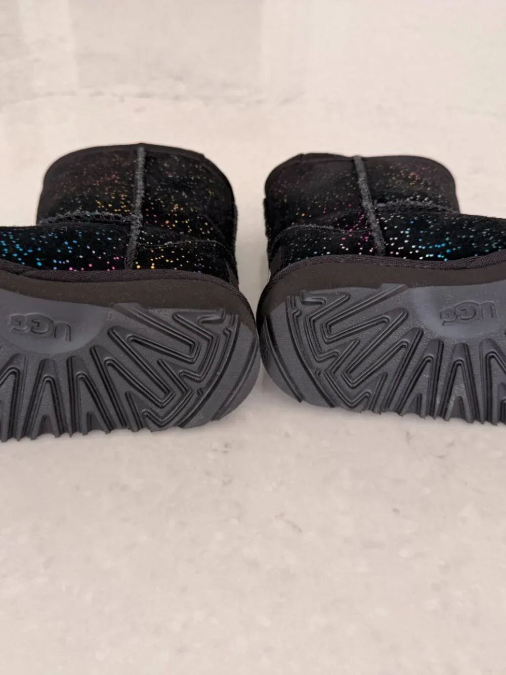 UGG Toddler Black Rainbow Glitter Shearling Winter Boots Girls Size 7